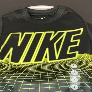 Nike T-shirt